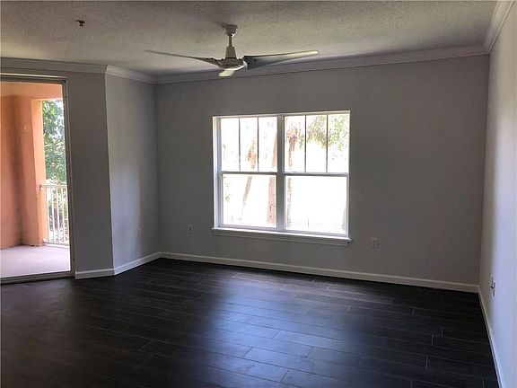 4th image of 5035 Fairways Cir Unit 202