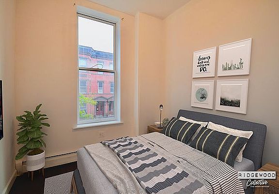 3rd image of 845 Manhattan Ave #2B