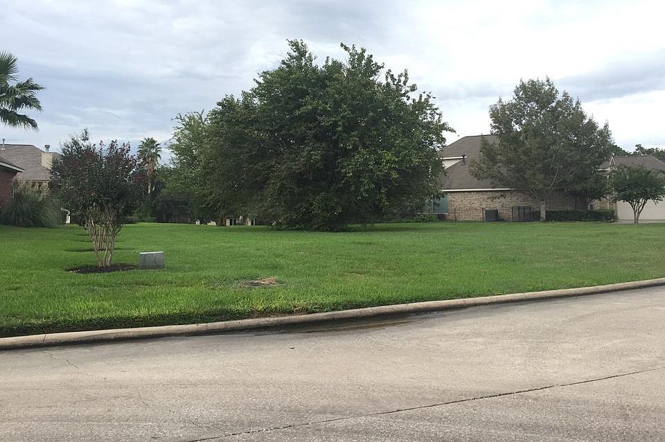 1st image of 624 Edgewood Dr