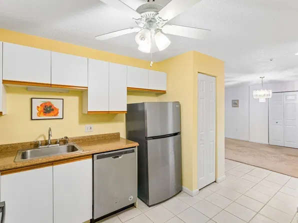 3920 Mystic Valley Pkwy APT 709, Medford, MA 02155