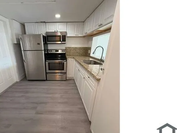 20111 NE 27th Ct APT K102, Aventura, FL 33180