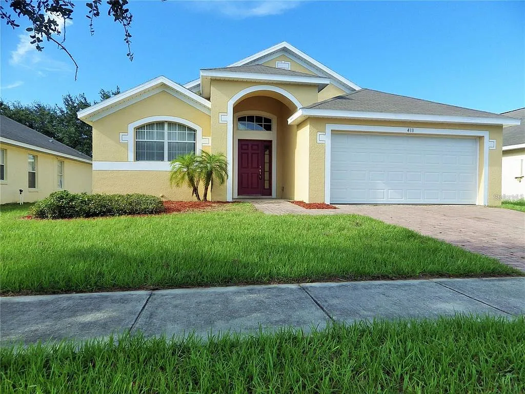 3 bed, 2.0 bath, 1644 sqft, $1,850 — Photo 1