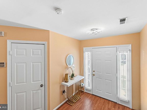 3rd image of 4940 Lee Farm Ct Unit 94