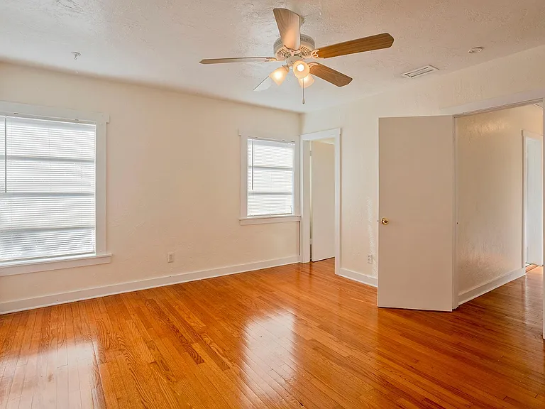 252 Mateo Way NE #A — Photo 15