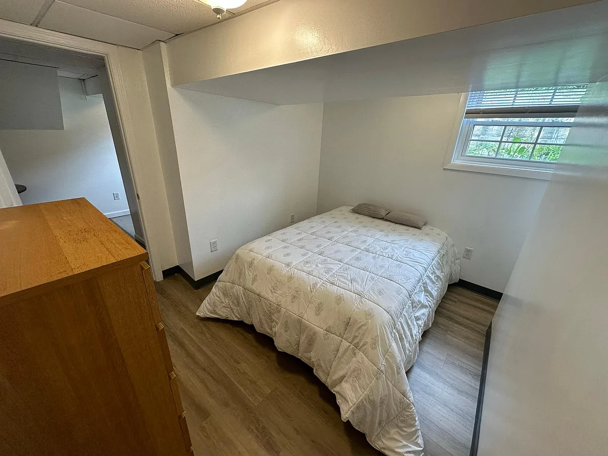 Building Photo - 711 Washington St #3