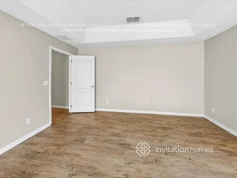 1266 N Ridge Blvd — Photo 11