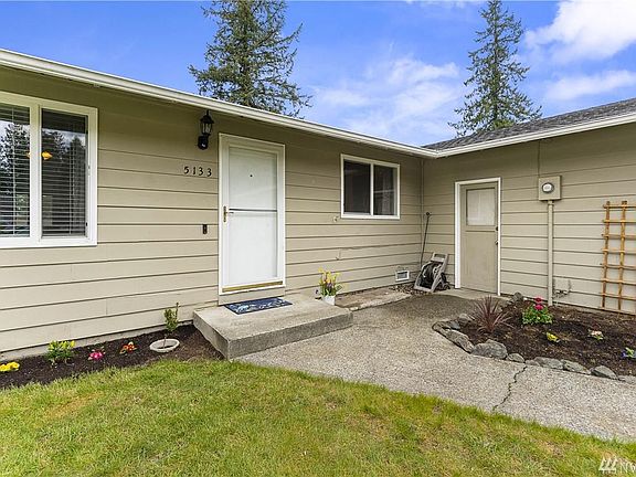 2nd image of 5133 117th Pl NE