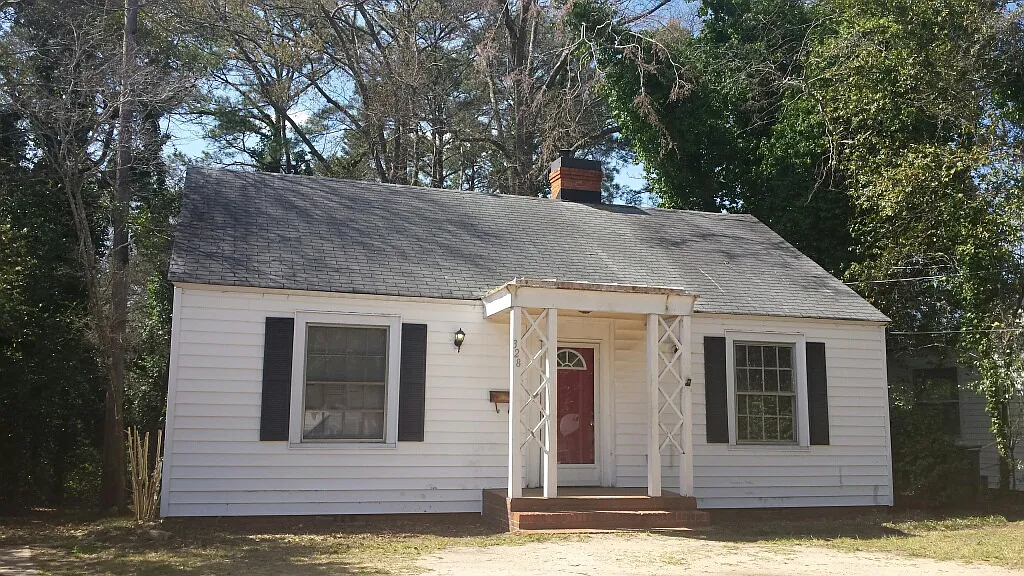 328 Roger Ave - 1 — Photo 1