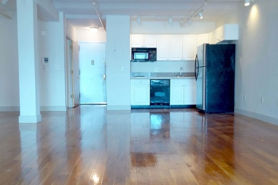1st image of 50 Bridge St APT 209