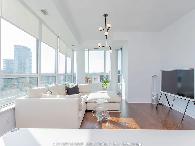 1 Hurontario St #808 — Photo 9