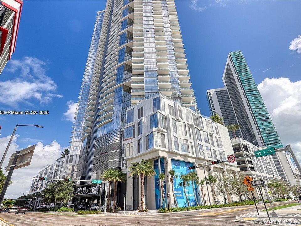 1st image of 851 NE 1st Ave Unit 3205