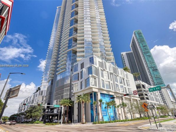 851 NE 1st Ave UNIT 3205