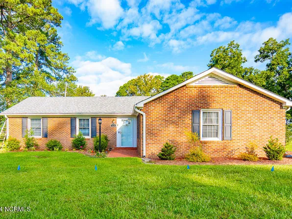 502 Madam Moores Lane, New Bern, NC 28562