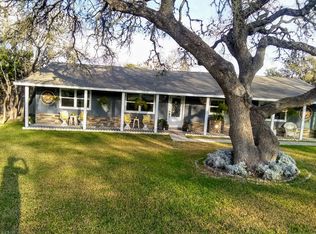 108 View Point Dr E, Boerne, TX 78006