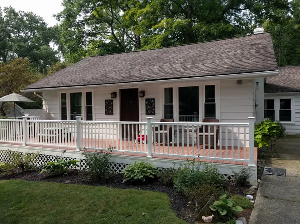 11746 Basswood Rd, Chardon, OH 44024
