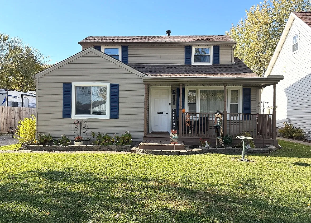 4 bed, 1412 sqft, $1,650 — Photo 1