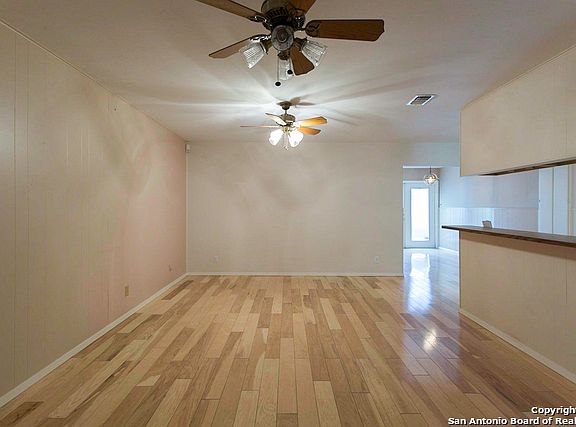 3rd image of 5026 Northfield Dr
