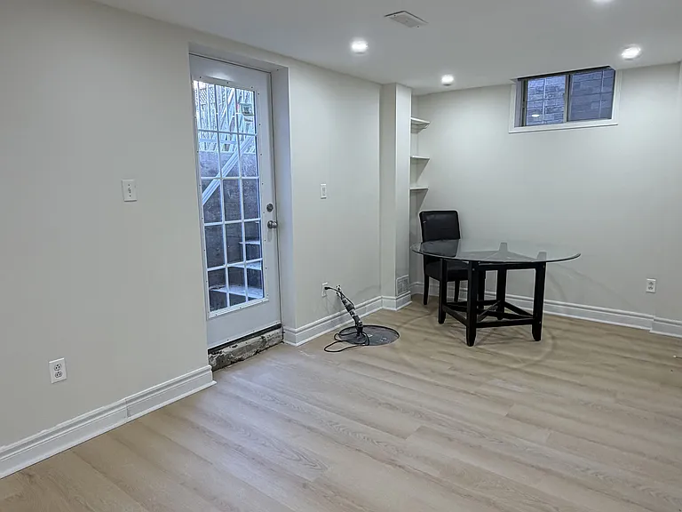 10 Sheldon Dr #BASEMENT — Photo 4