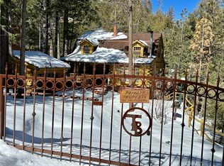 1217 Azalea Dr, Pine Mountain Club, CA 93222