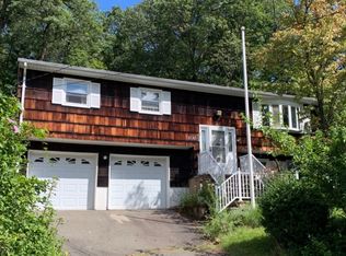 100 Star Lake Rd, Bloomingdale, NJ 07403