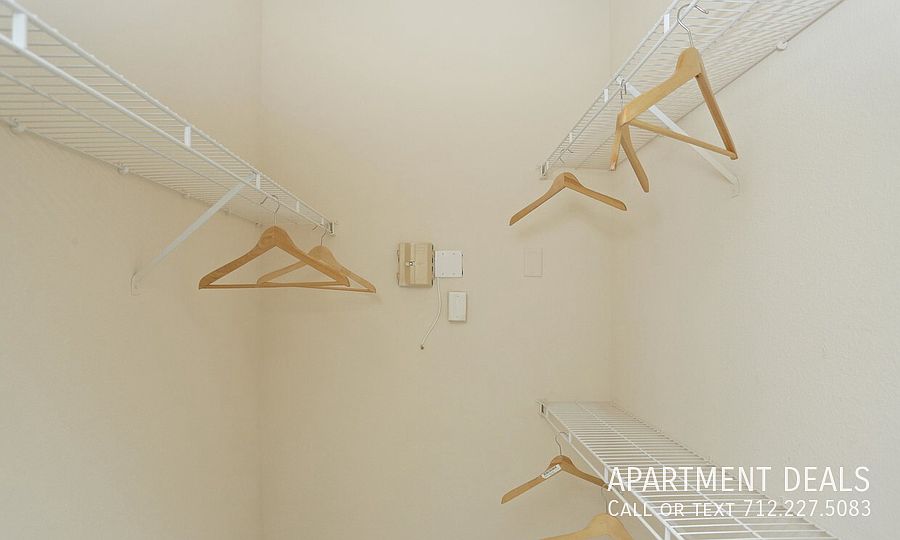 1st image of 2927 Briarpark Dr #2015