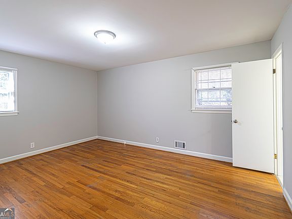 5th image of 2707 Evans Dale Cir