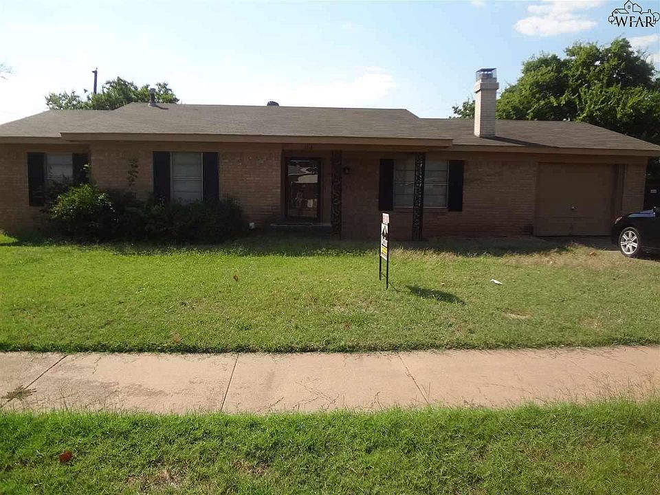 1st image of 1116 Rosemary Dr
