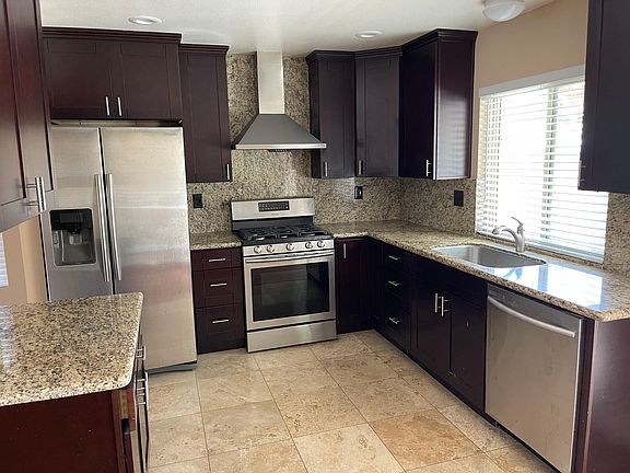 2nd image of 11067 Alonda Ct