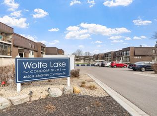 4820 Park Commons Dr APT 21, Saint Louis Park, MN 55416