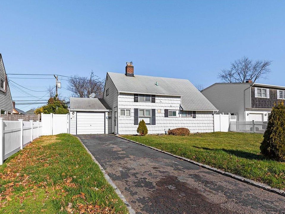 1st image of 22 Walnut Ln