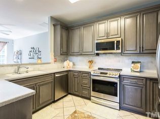 5514 Crescentview Pkwy, Raleigh, NC 27606