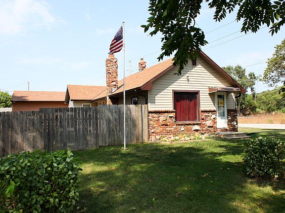 3rd image of 1500 Avenue O