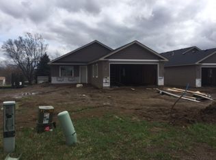 4003 Iris Ct, Rockford, MN 55373