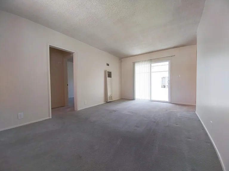 2937 N Garey Ave — Photo 13