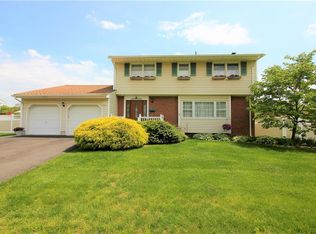 56 Creamer Dr, Sayreville, NJ