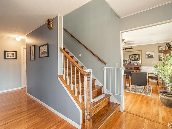 5th image of 611 Penny Ln