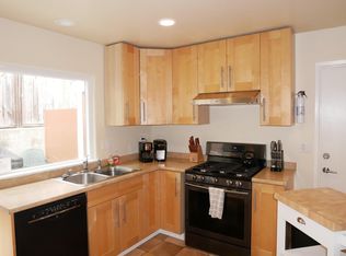 6797 Lipmann St, San Diego, CA 92122