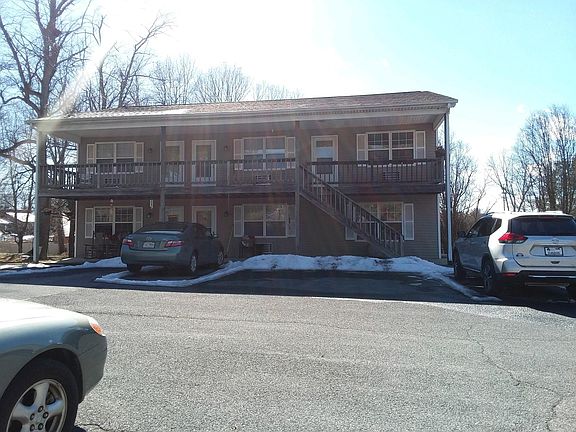 2nd image of 2000 Pine Harbor Ln #203