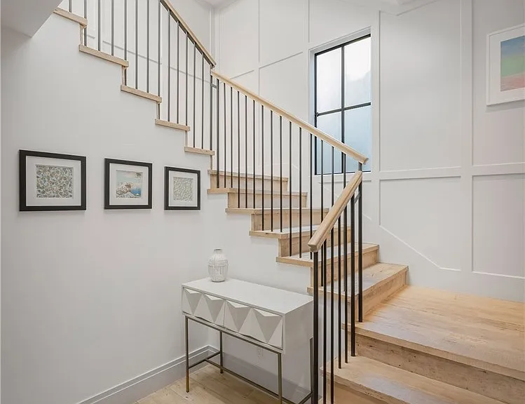 2903 Manhattan Ave — Photo 30