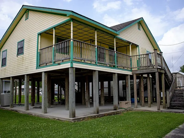 202 E Church St, Delcambre, LA 70528