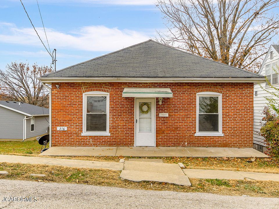 1st image of 316 Union St