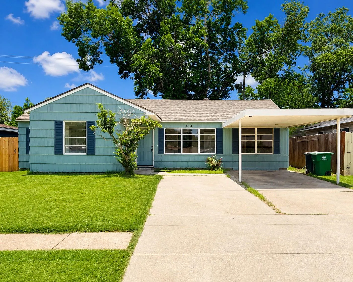 5 bed, 2.0 bath, 1768 sqft, $1,850 — Photo 1