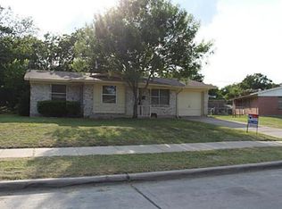 1832 S Perry Rd, Carrollton, TX 75006