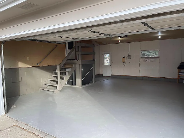 608 S Anderson St — Photo 43