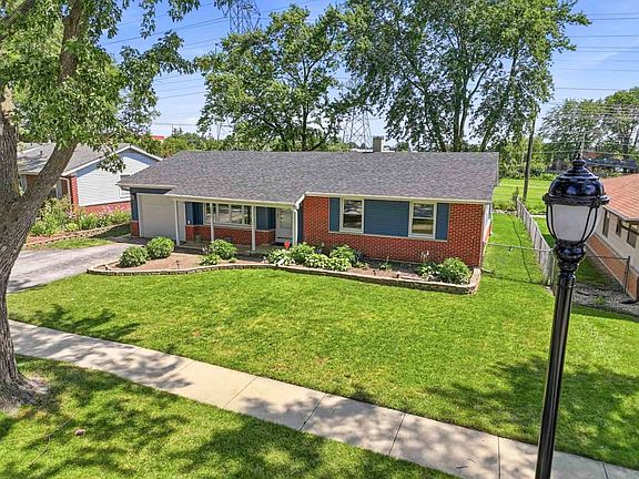 5th image of 391 Walnut Ln