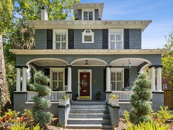 2nd image of 1829 BAYARD Place