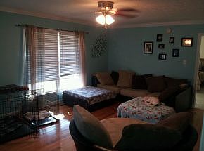 2nd image of 202 Honeysuckle Ln NE