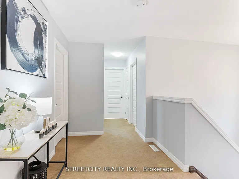 1271 Howlett Cir — Photo 18