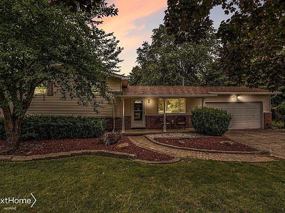 2nd image of 8063 Castleward Dr