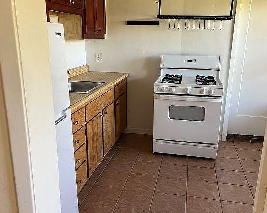 3rd image of 1219 42nd Ave #1